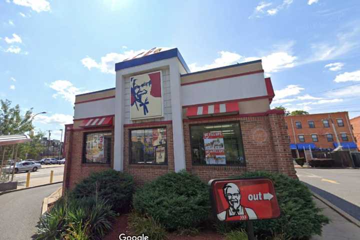 KFC Shooting Wounds Man In Philadelphia