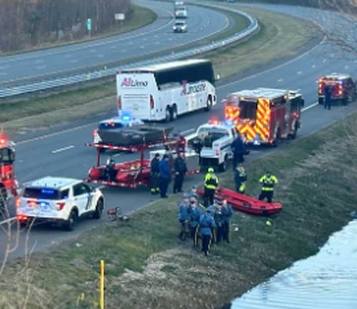 I-295 crash at the scene.