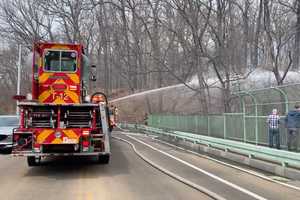 DC Fire And EMS Battle Brush Fire At Rock Creek Park (DEVELOPING)