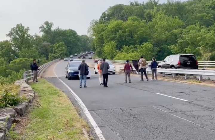 Protestors on the GW Parkway