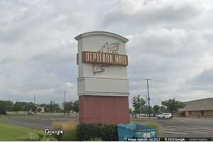 Bystander Saves Cop From 'Guillotine' Chokehold During Unruly NJ Mall Patron's Arrest