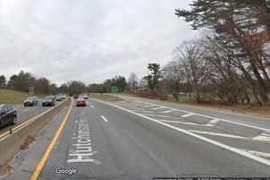 Blocked Lane Slows Traffic On Parkway In Westchester: Developing