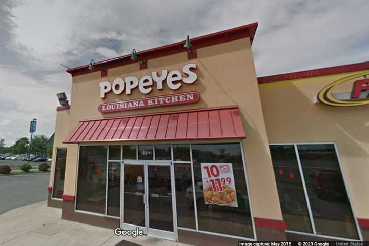 Cluck Around And Find Out: Angry Popeyes Customer Jams Drive-Thru Lane In Stafford