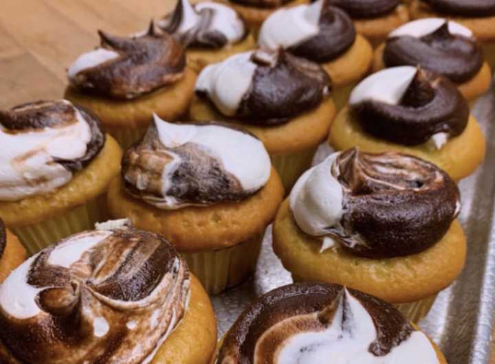 Cannoli stuffed cupcakes from Palisades Park Bakery.