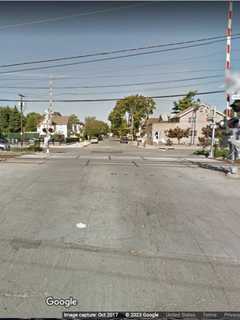 Person Struck, Killed By LIRR Train In New Hyde Park