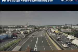 Crash Jams Turnpike In Newark