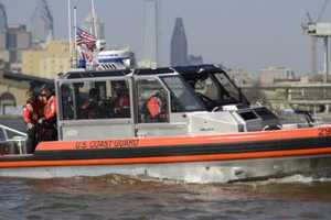 US Coast Guard Rescues 4 From Sinking Boat On Jersey Shore