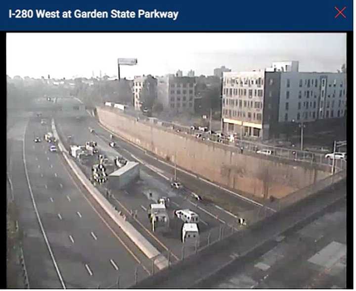 Jackknifed trailer on Route 280.