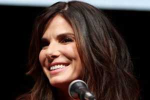 Arlington's Sandra Bullock Loses Life Partner Bryan Randall After ALS Battle: Report