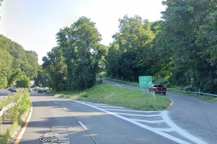 6 Hospitalized, Road Closed After Head-On Crash On Parkway In Westchester