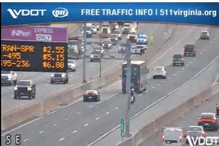 Multi-Vehicle Crash Delays Traffic On I-95