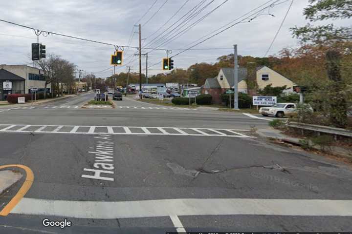 Woman Struck By Jeep At Busy Lake Ronkonkoma Intersection