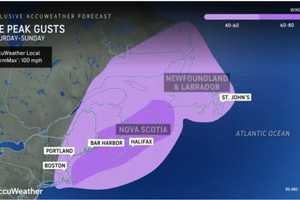 Lee Nears Landfall With Tropical-Storm Force Winds Extending 400 Miles