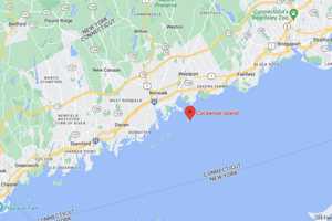 2 Hudson Valley Men Missing, 3 Rescued After Boat Sinks On Long Island Sound