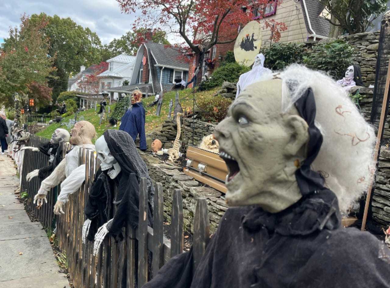 Clinton Place Takes Shape Hackensack Street Decorates For Another