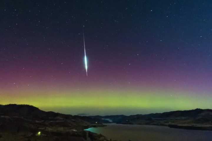 Taurid Meteor Shower Peaks This Weekend: Best Places To See Falling Stars