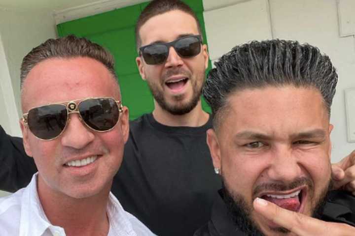 Orgies, Addiction: Mike 'The Situation' Sorrentino Signs Copies Of New Tell-All Memoir In NJ