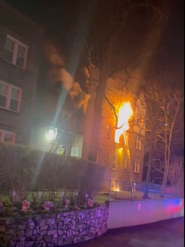 4 Firefighters Hospitalized After 4-Alarm Blaze At Condominiums In White Plains