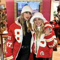 <p>Taylor Swift and Brittany Mahomes</p>