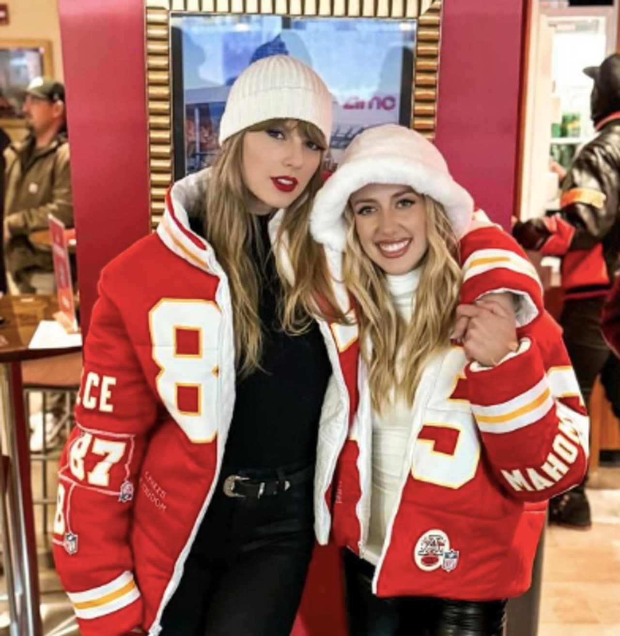 honor-of-a-lifetime-taylor-swift-brittany-mahomes-wild-card
