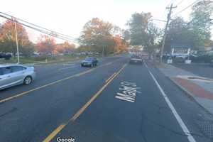 Fatal Crash: 28-Year-Old Wyandanch Woman ID'd As Victim On Montauk Highway In Oakdale