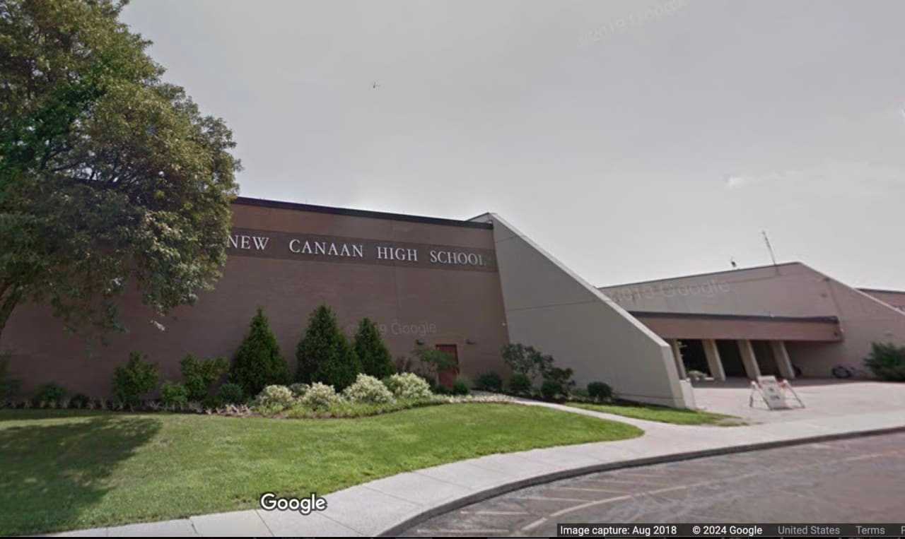 New Canaan High School mourns sudden death of 12th grader