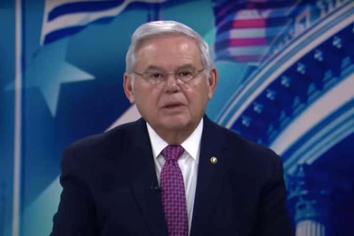 'Champion' Menendez Won't Run In Democratic Primary, Considering Independent Bid (VIDEO)