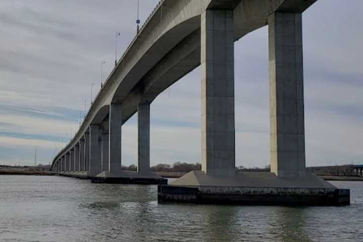 Jumper Survives Plunge Off Victory Bridge In Central Jersey: Police