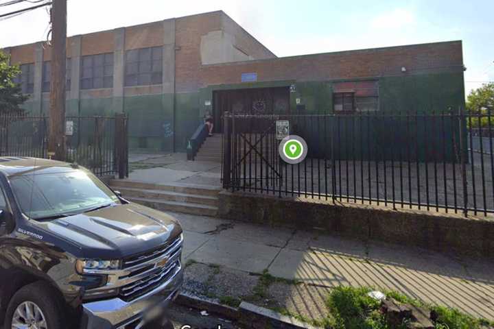 Unruly Swimmers Assault Staff, Vandalize Cars After Being Asked To Leave Philly Pool: Police