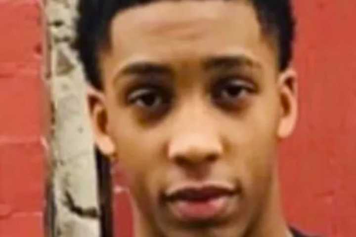 Family Of Murder Suspect Killed By Philly SWAT Officers Want Help Paying For His Funeral