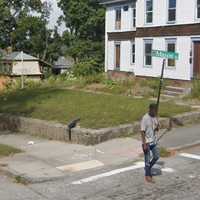 <p>A police officer was temporarily blocked from assisting a woman who had been shot in the May-Mason street in August.</p>