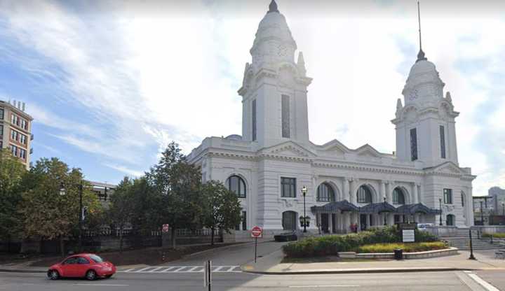 The Union Station in Worcester will soon start offering service from Worcester to Boston again.