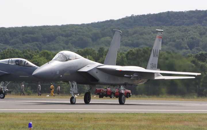 A plane at the 2010 Westfield Air Show at Barnes.