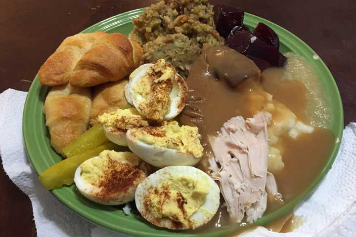 Restauranteur Donates 800 Pounds Of Turkey To Soup Kitchen In Need