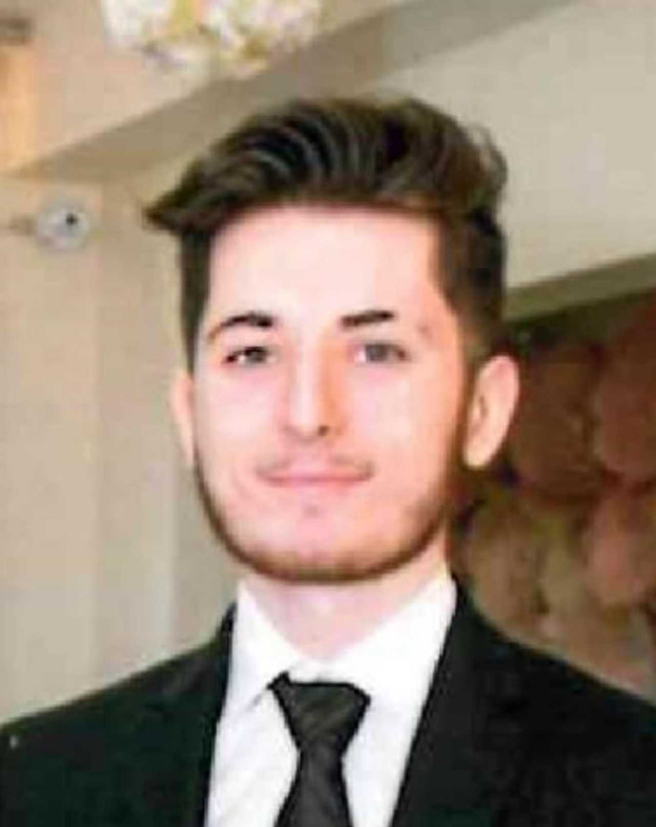 Madison Shooting: 14 Year Old Dies, Community Mourns - jhj082g
