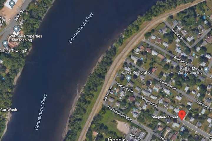 Police Search Connecticut River After Report Of Body