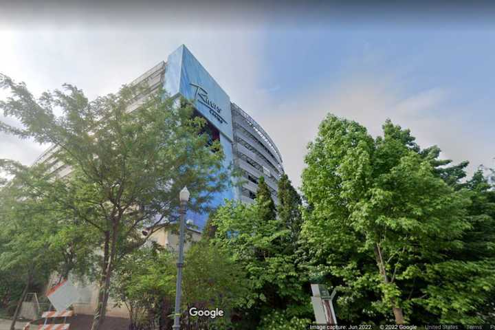Parents Who Left Kids In Cars While Gambling Among 15 Banned From PA Casinos: Gaming Board