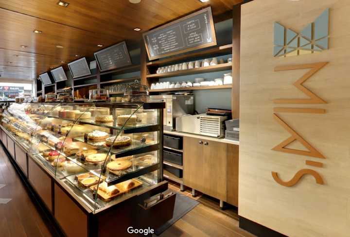 Mia&#x27;s Bakery, the popular eatery in New York, announced its plan to add a location in Boston&#x27;s Seaport District.