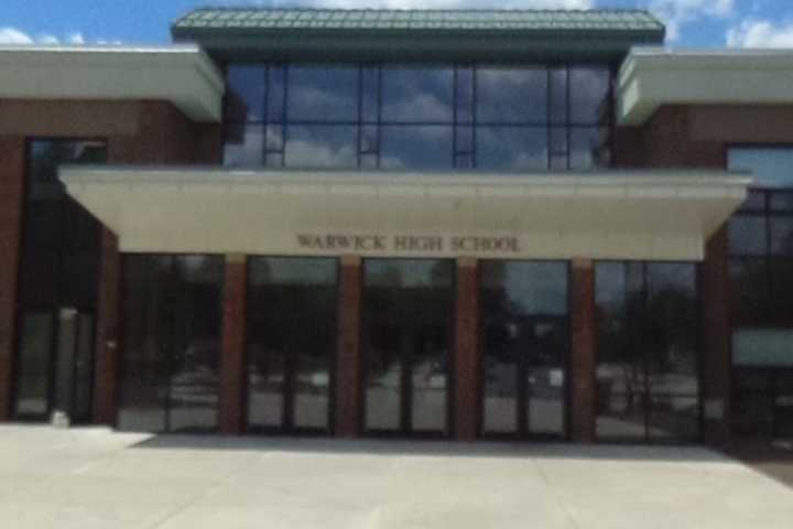 PA Parent Parks Car With Visible Gun In School Parking Lot