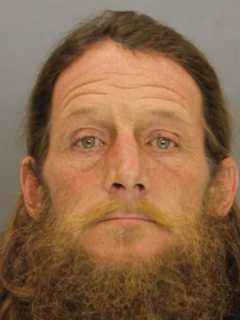 'I Will Kill You' Dad Puts Gun In Face Of Daughters, Wife In York, Police Say