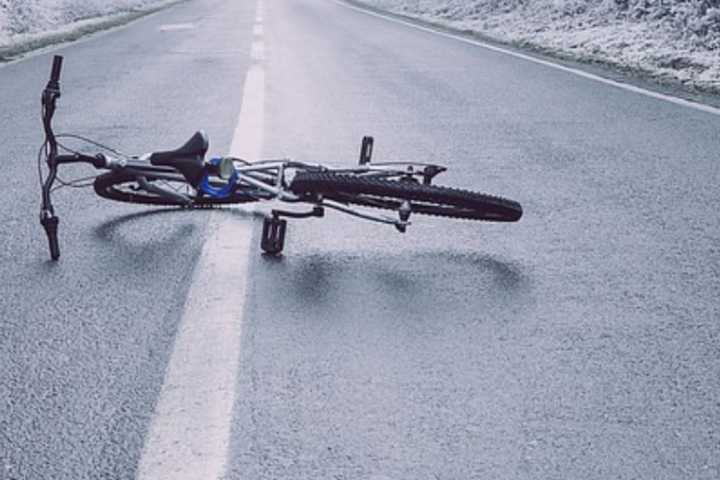 Bicyclist Killed Slamming Into Tractor-Trailer Parked In Long Island ID'd: Police