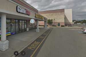 GameStop Robbed At Gunpoint: Bayonne PD