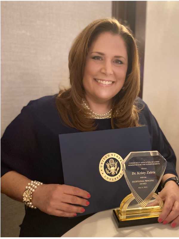 CT Educator Earns Exceptional Principal Award