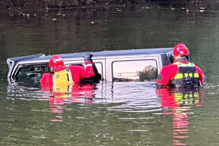 Car Plunges Into North Branch Raritan River (PHOTOS)