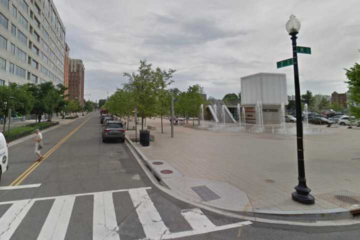 Knife-Wielding Man At Large After Sexually Abusing Woman In Southeast DC, Police Say