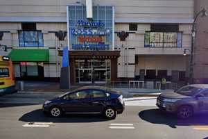 Group Assaulted, Robbed Inside Dave & Buster's Bathroom In Silver Spring, Police Say (VIDEO)