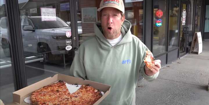 Dave Portnoy raves about a Chelmsford pizzeria in recent "One Bite Pizza Review."