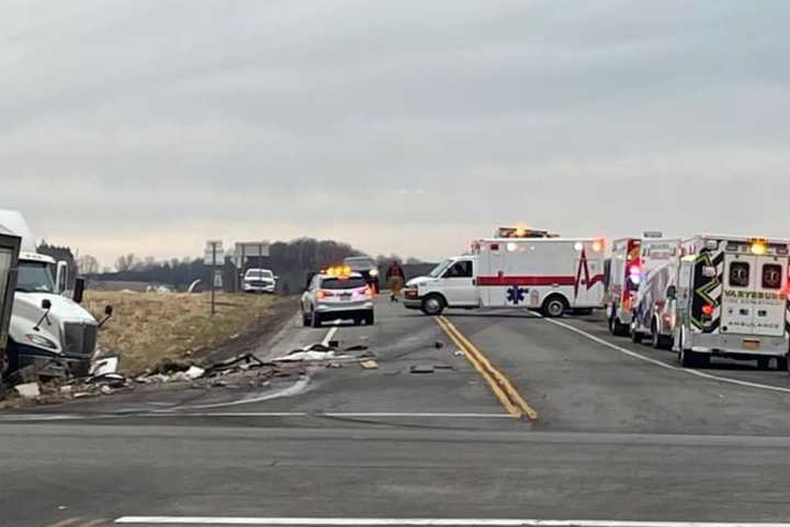 4 Children Stranded On NY Highway After NJ Family’s Motorhome Struck By Tractor-Trailer