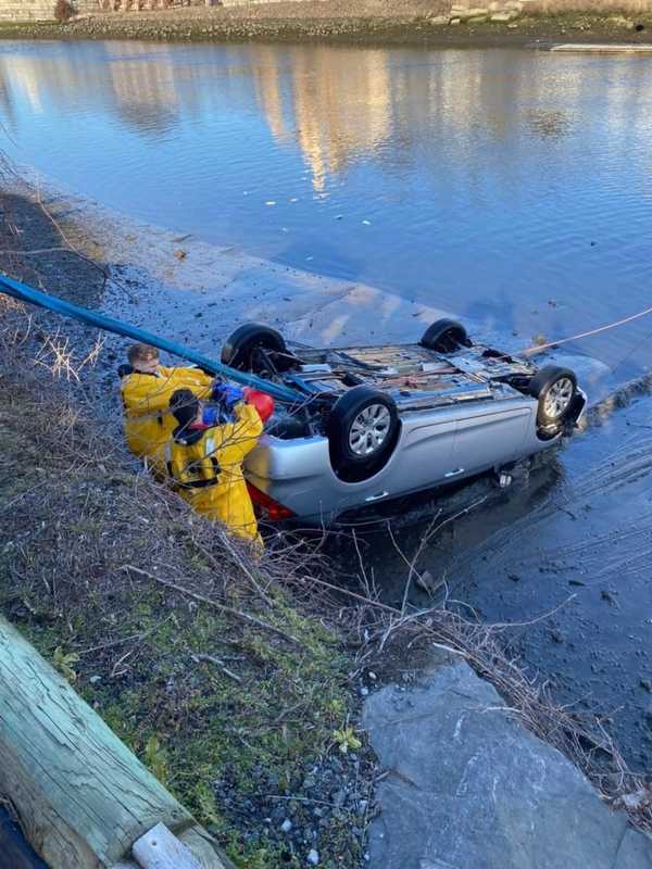 Person Found Dead In Car Floating In Norwalk River