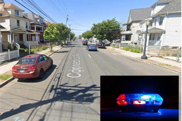 Home Invasion: 2 Injured In Bridgeport, Suspects On Run